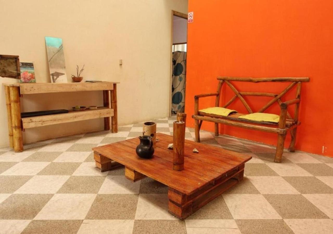 Casa Mafer Lodge มอนตาญิตาร์ ภายนอก รูปภาพ