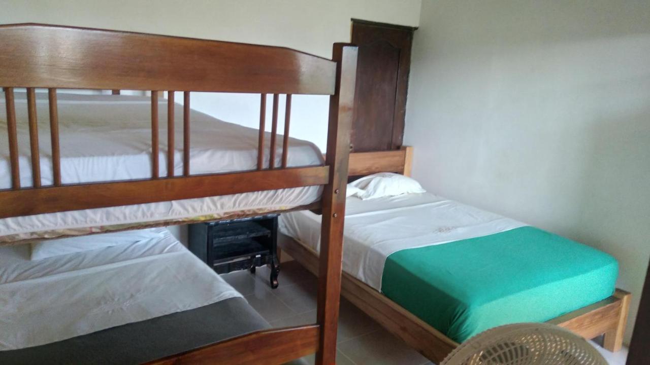 Casa Mafer Lodge มอนตาญิตาร์ ภายนอก รูปภาพ