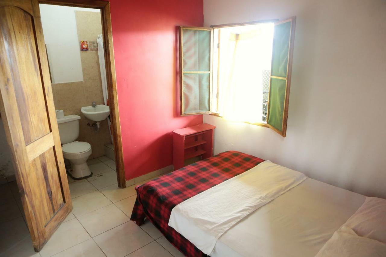 Casa Mafer Lodge มอนตาญิตาร์ ภายนอก รูปภาพ